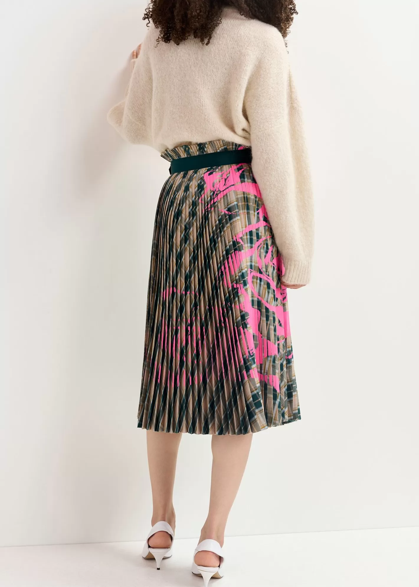 New Beige and dark green checked pleated skirt with floral print Fall 2024 Collection | Skirts