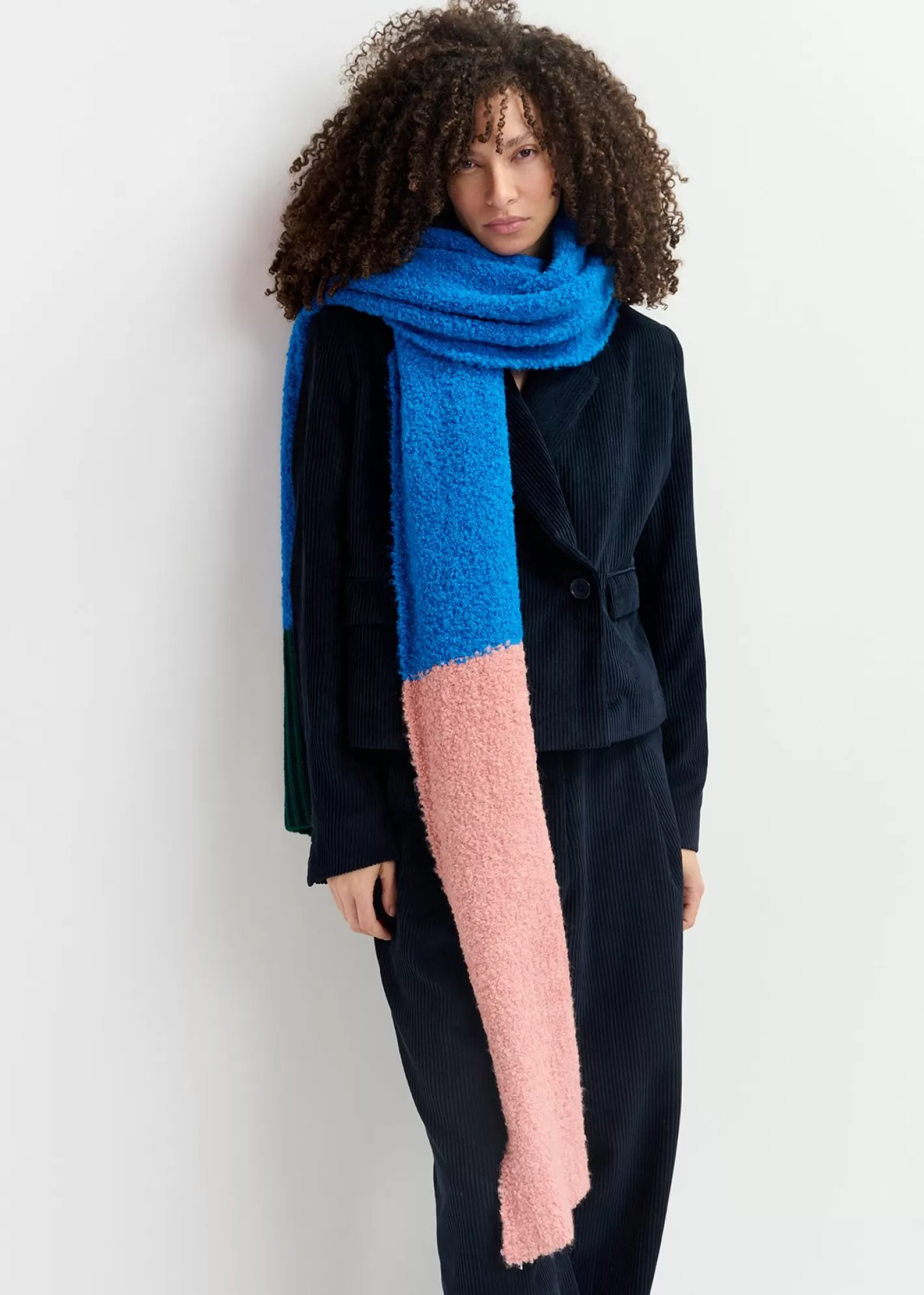 Sale Blue, vintage pink and dark green bouclé-knitted scarf Fall 2024 Collection | Scarves