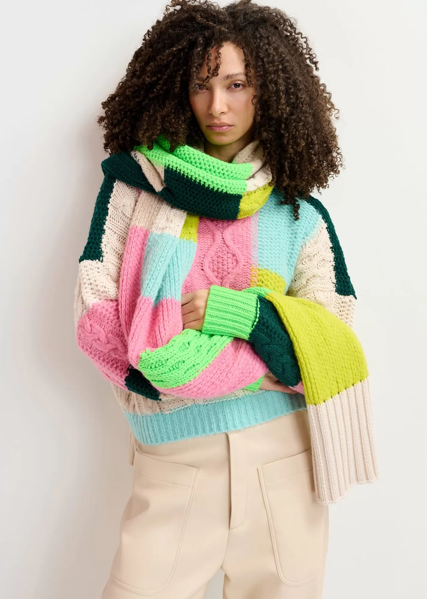 Sale Ecru, neon green and pink cable-knitted patchwork scarf Fall 2024 Collection | Scarves