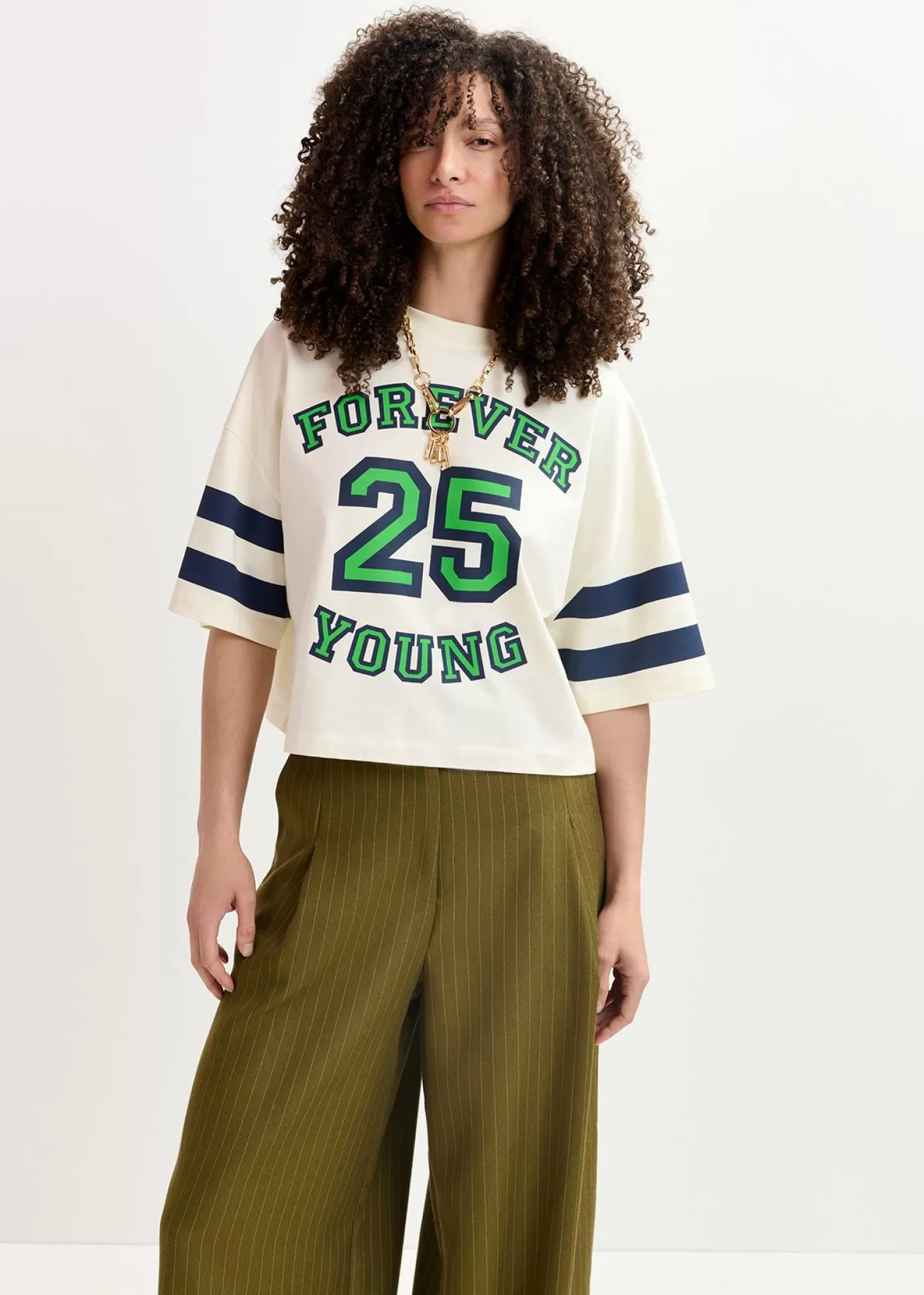 Cheap Ecru organic cotton cropped T-shirt with "25"-print Fall 2024 Collection | Loungewear