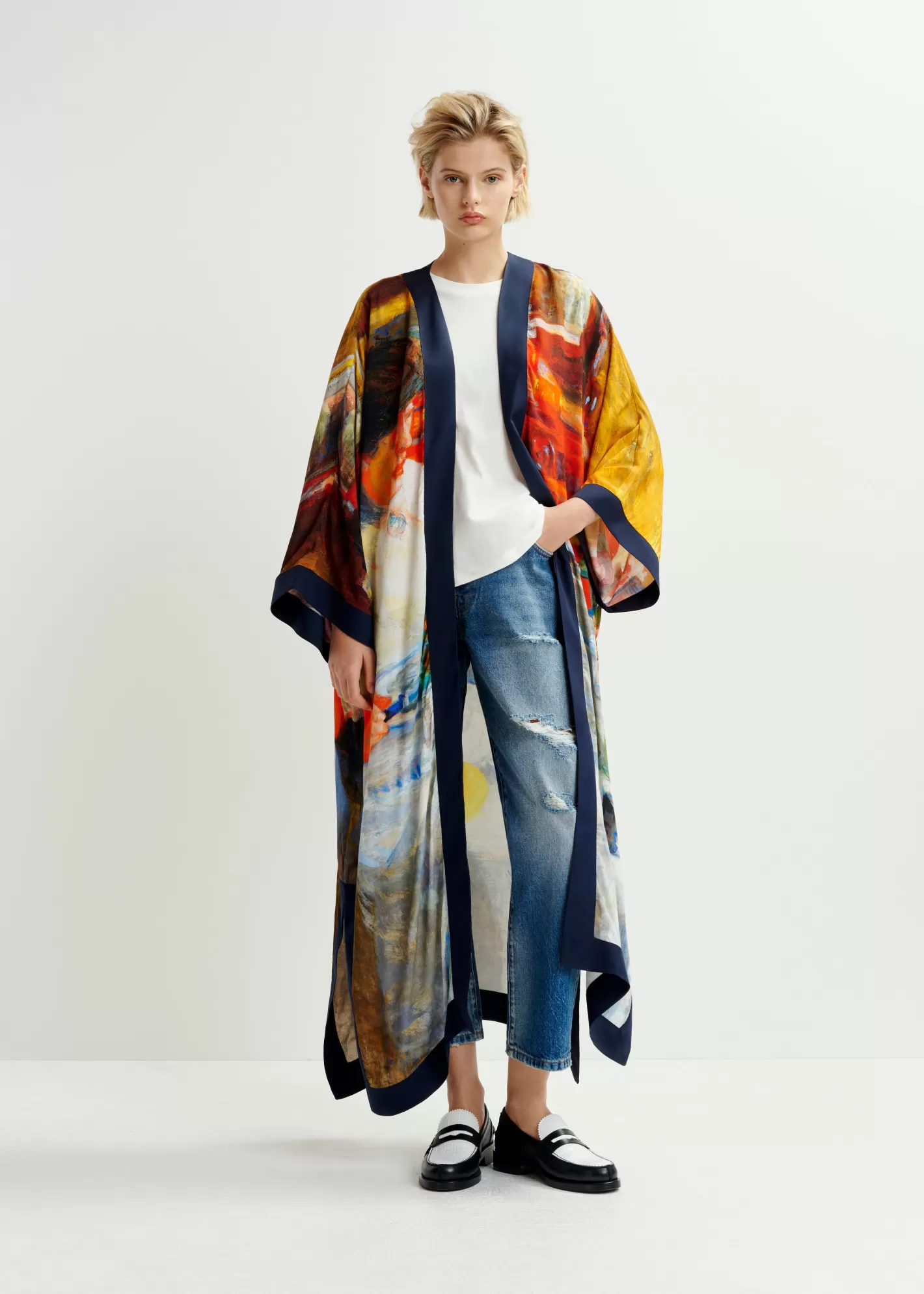 New Multicolor 'The Oyster Eater' kimono - collaboration with KMSKA KMSKA X Essentiel Antwerp | Prints