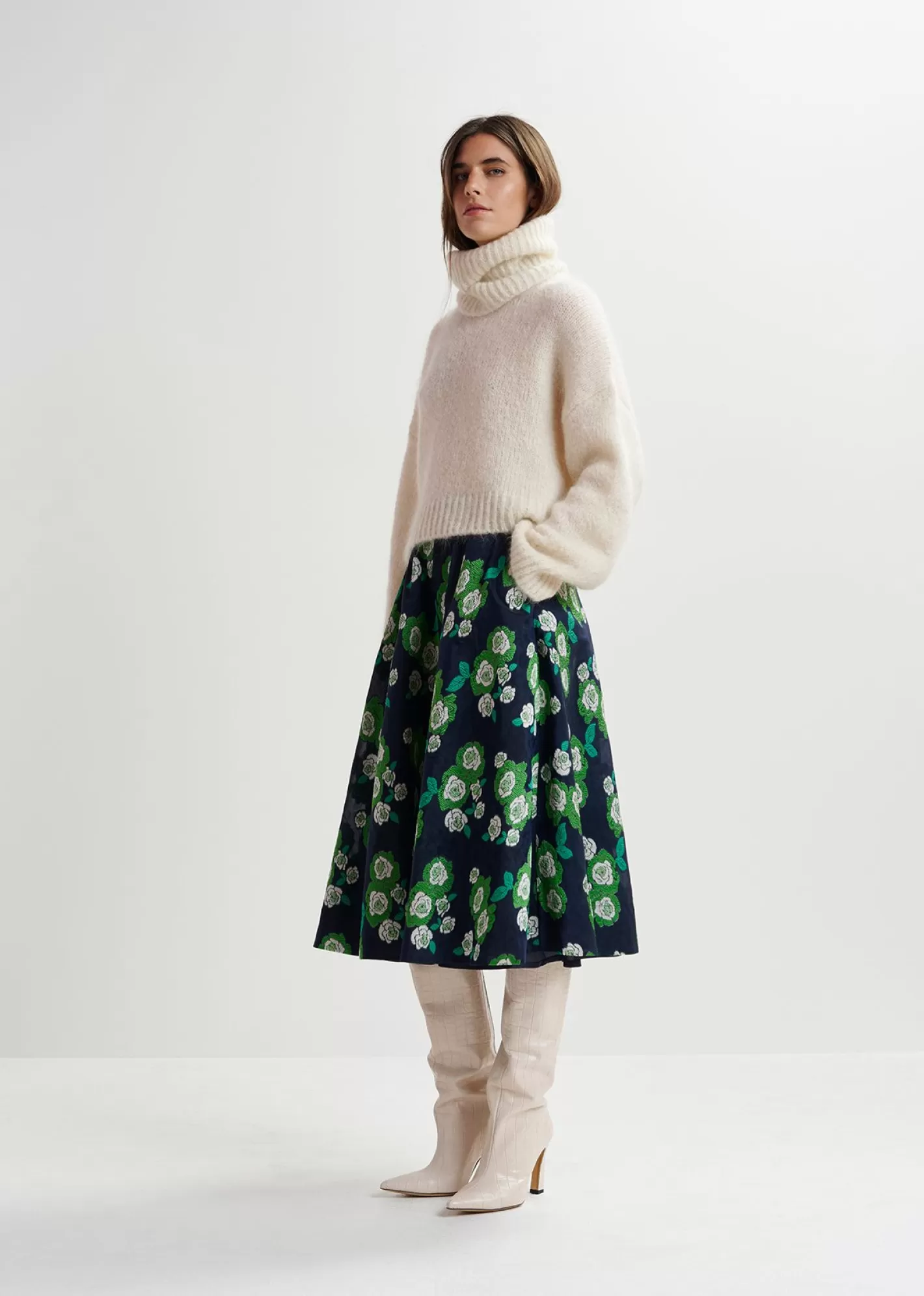 Cheap Navy blue floral-jacquard midi skirt Fall 2024 Collection | Prints