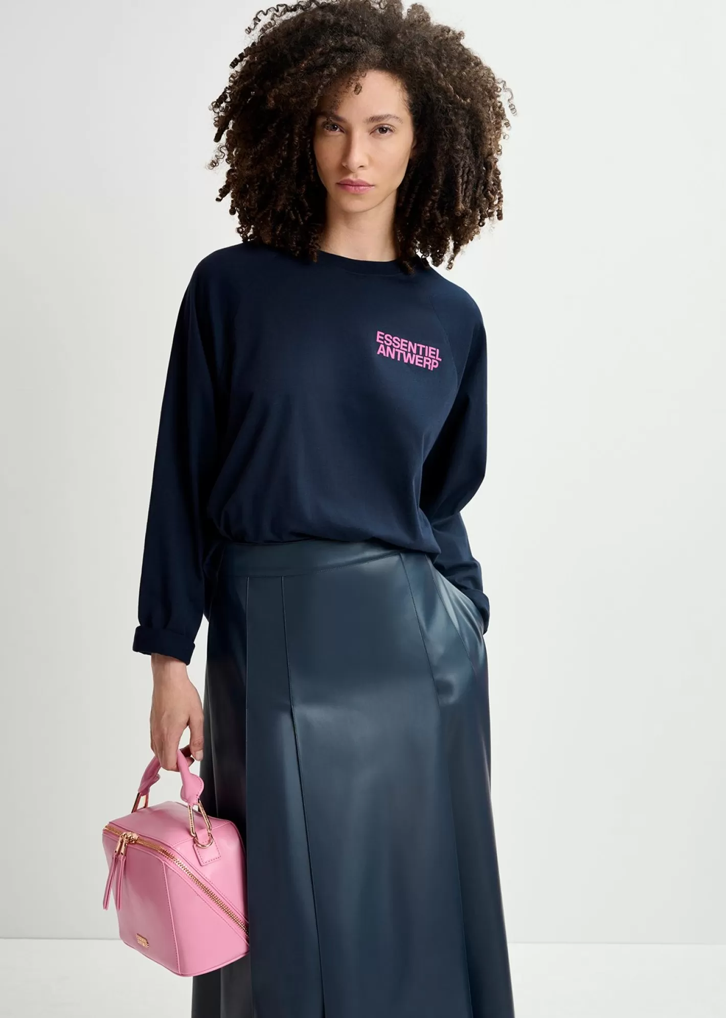 Cheap Navy blue organic cotton long-sleeved T-shirt with logo print Fall 2024 Collection | Loungewear