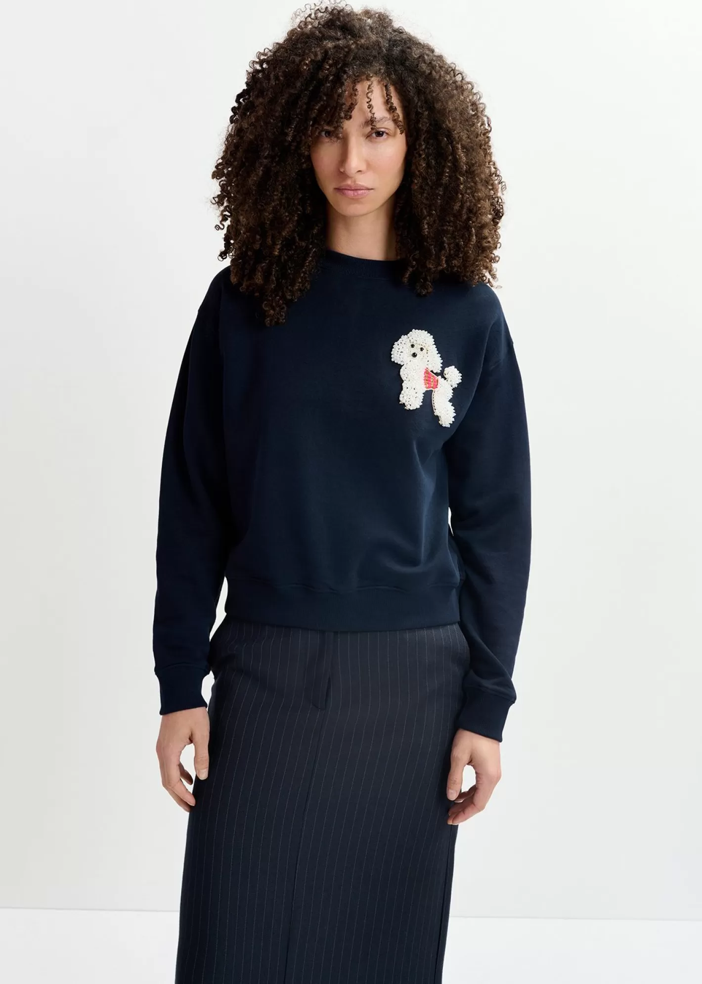 Store Navy blue organic cotton sweatshirt with bead-embroidered poodle Fall 2024 Collection | Sweatshirts