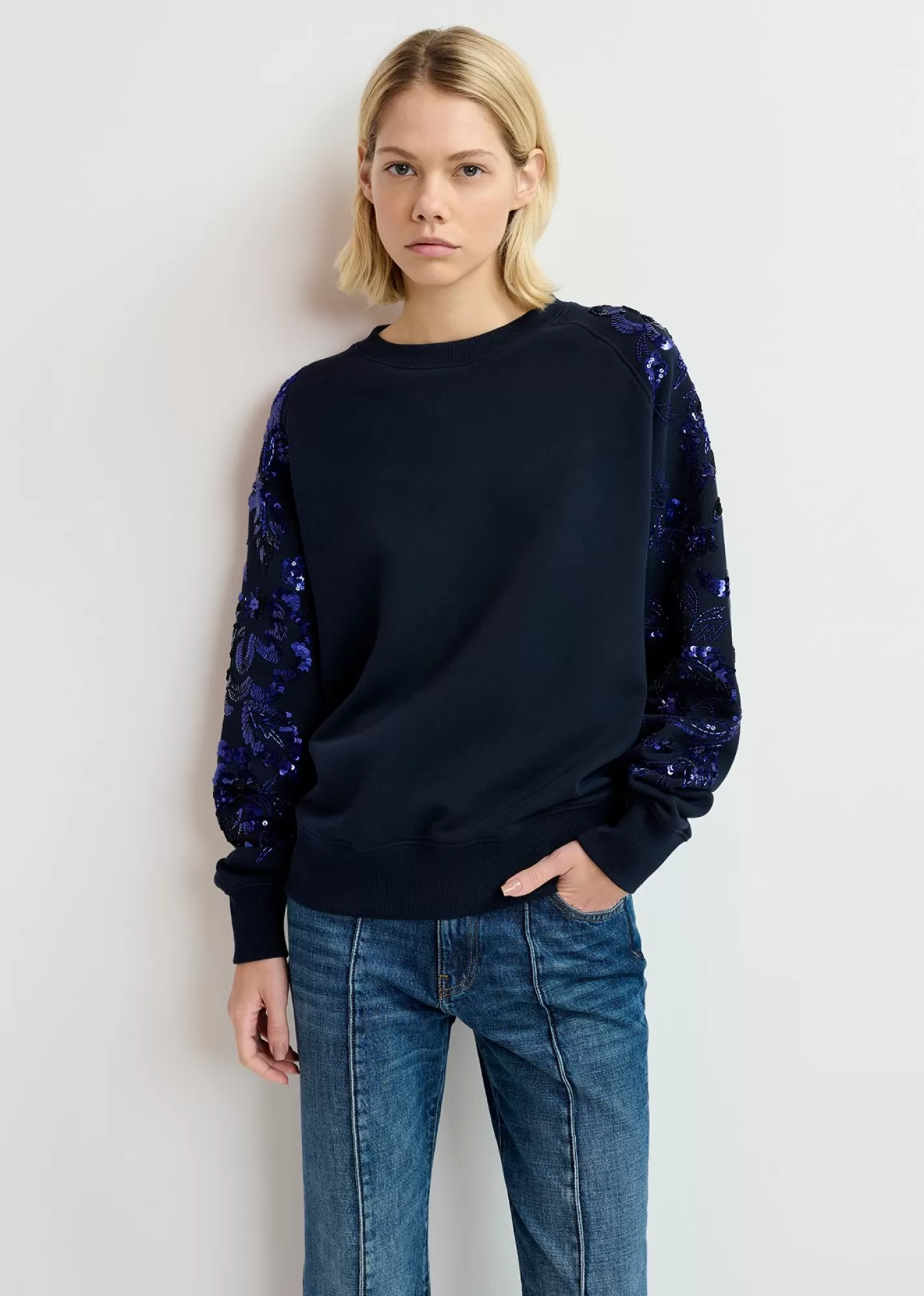 Hot Navy blue organic cotton sweatshirt with sequin and bead-embroidered sleeves Fall 2024 Collection | Sweatshirts