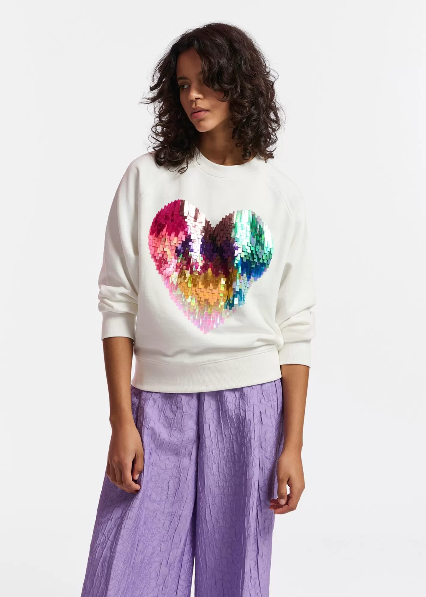 Fashion Off-white organic cotton sweatshirt with sequin-embroidered heart Fall 2024 Collection | Sweatshirts