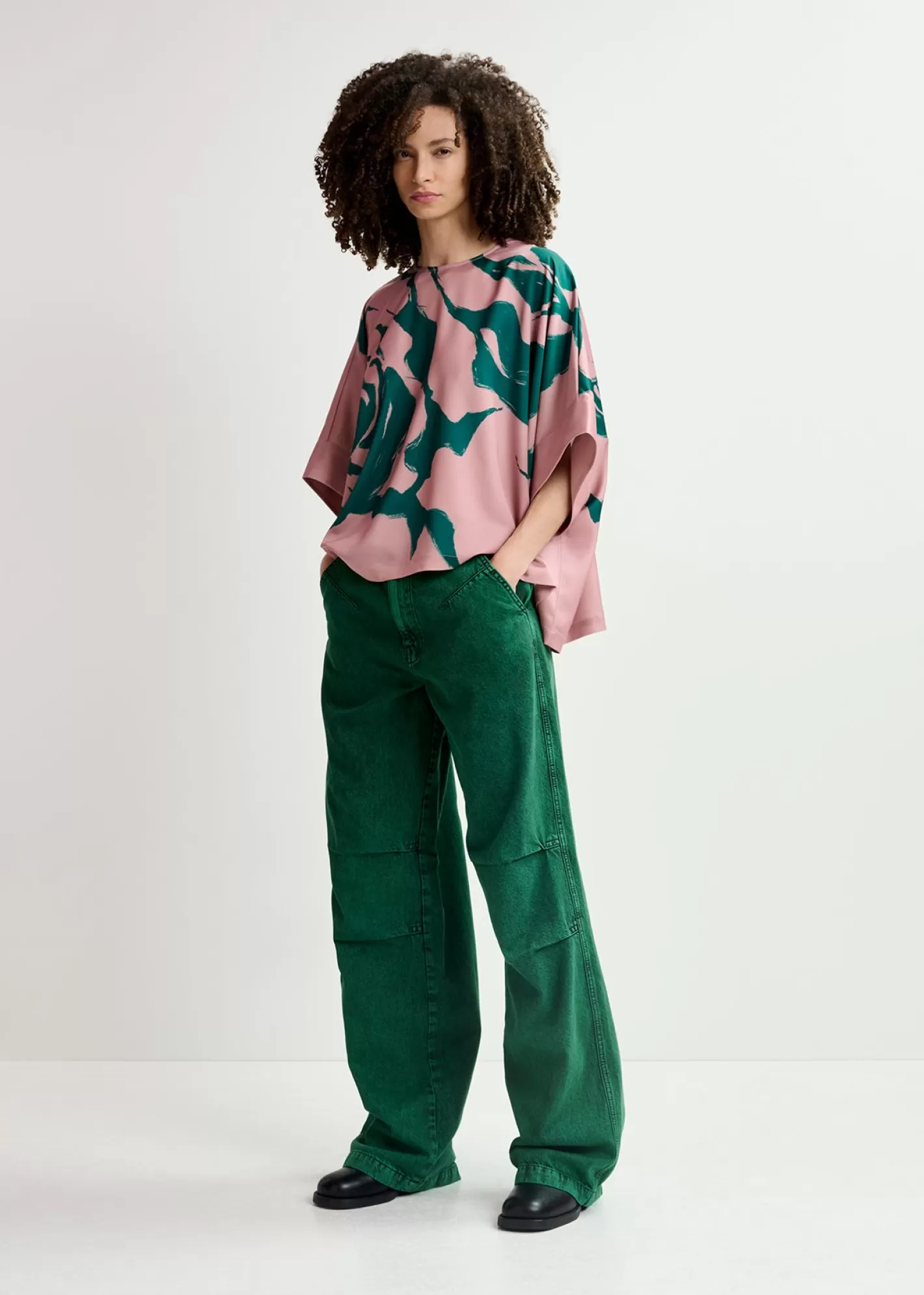 Store Vintage pink oversized top with floral print Fall 2024 Collection | Prints